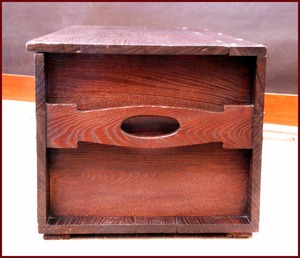 Charles Rohlfs blanket box 1903.